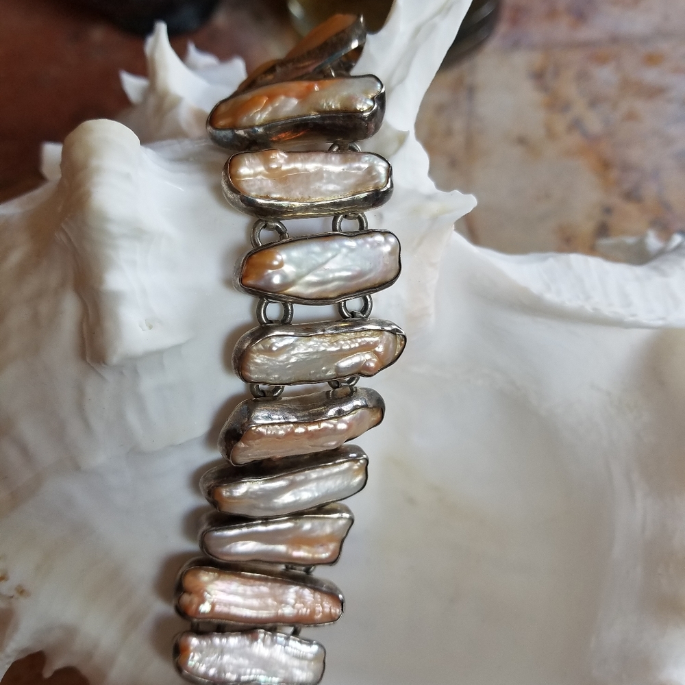 BEAUTIFUL UNUSUAL PEACH PEARL HEAVY STERLING BRACELET - Picture 6 of 10